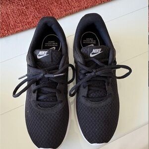 Nike Black and White Running Shoes